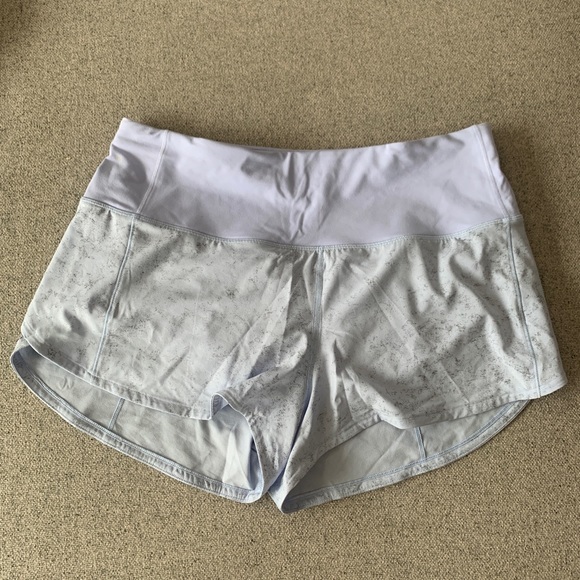 🍋 Lululemon High-Rise Speed Up Shorts NWOT - Picture 3 of 6